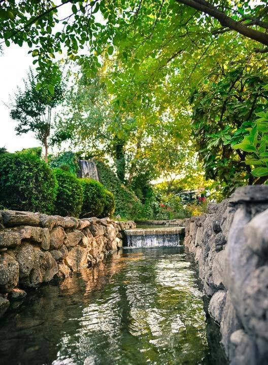 Konak Nestor Bungalows Skopje Exteriör bild